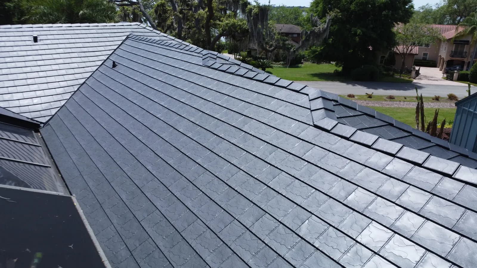 A finished Metlok metal roof in the sun